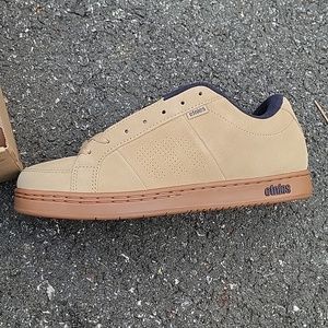 ETNIES KINGPIN